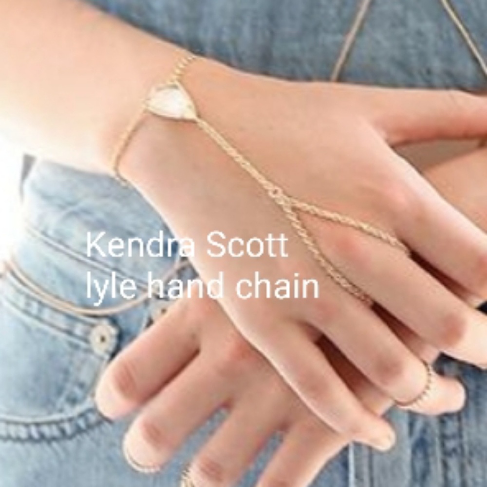 Kendra Scott ivory lyle hand chain